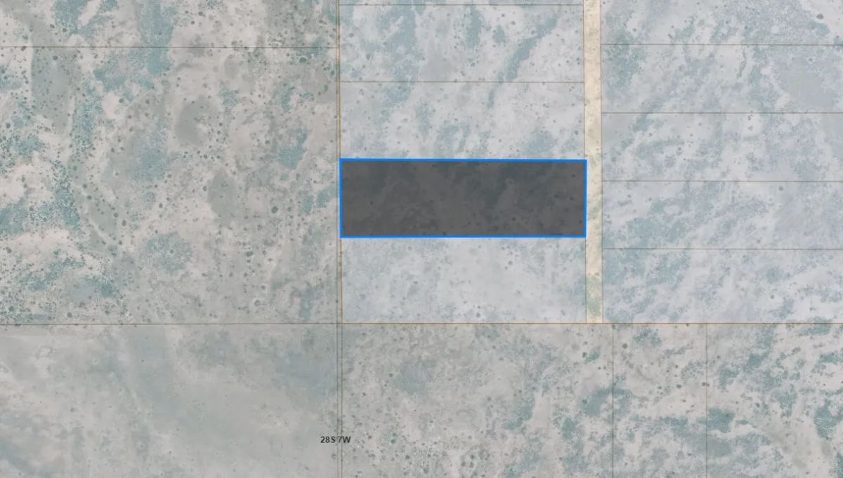 Decorative background for 10 Acres in Luna County, NM image 5