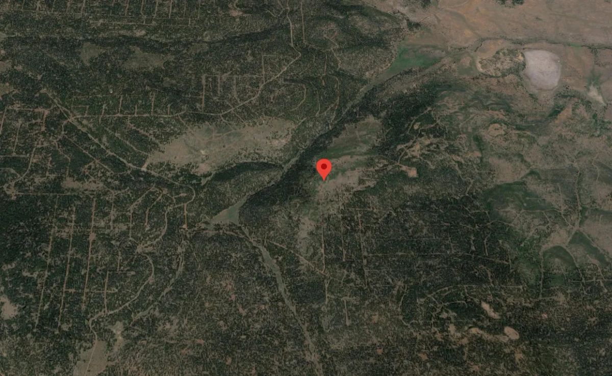 Decorative background for 0.94 Acre Parcel in California Pines Modoc County, California image 5