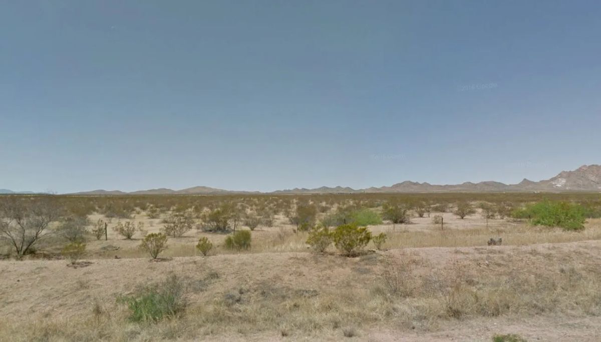 Decorative background for 10 Acres in Luna County, NM image 8