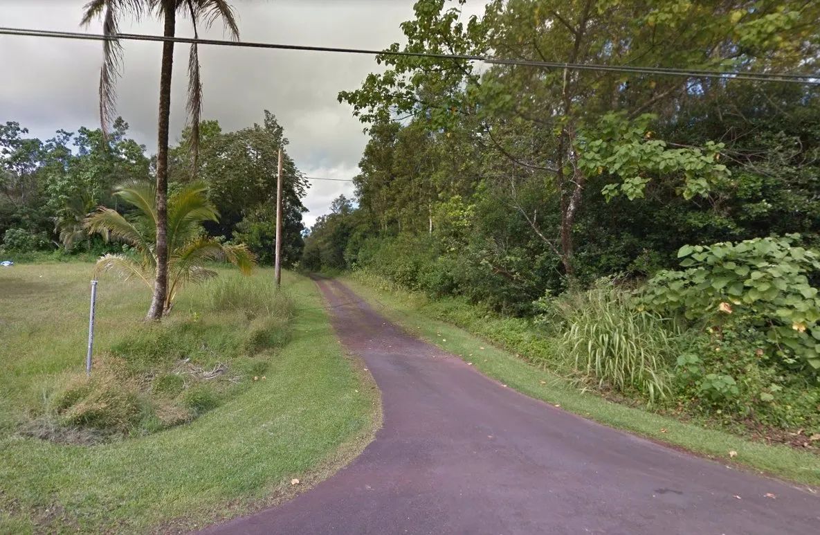 3 Miles from the Pacific Ocean, Puna St., Pahoa, HI - Main image