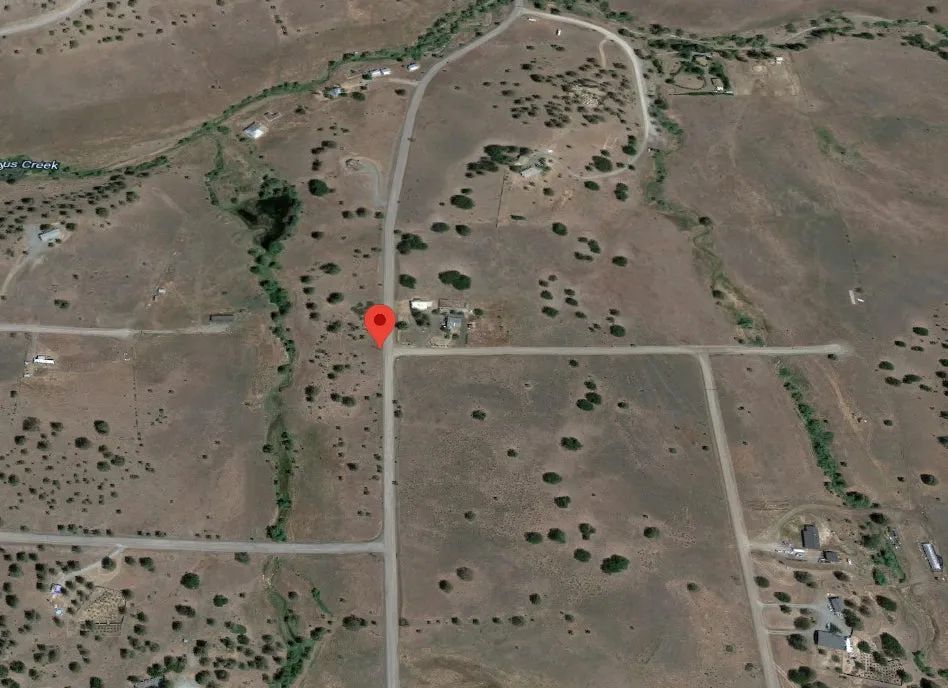 Decorative background for 1.02 Acres in KCRE Near the Klamath River, Siskiyou County, CA image 10