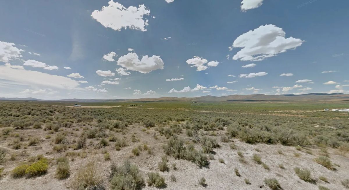 Decorative background for 1.03 Acres in Elko County, Nevada image 13