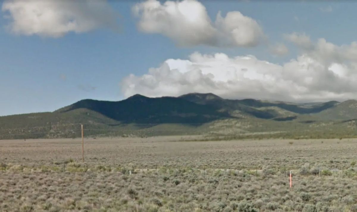 Decorative background for 1.03 Acres in Elko County, Nevada image 17