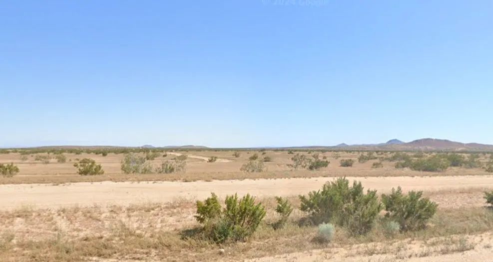 Decorative background for 0.17 Acre Residential lot in California City, Kern County, CA image 12