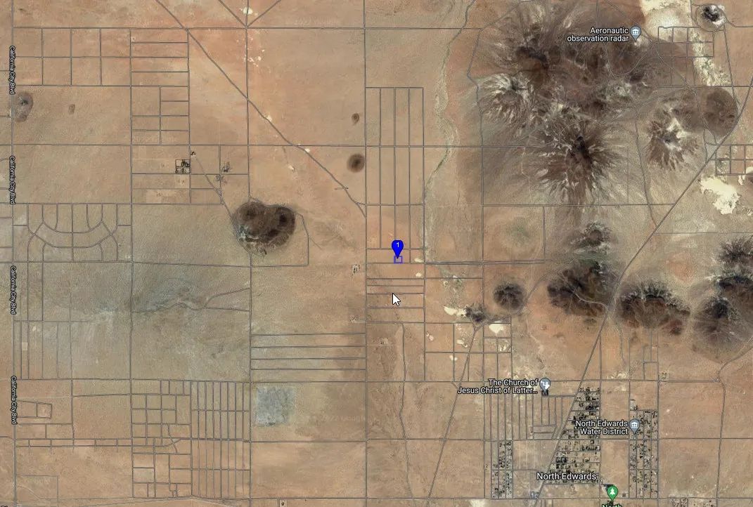 Decorative background for 2.58 Acres in Kern County, CA image 5