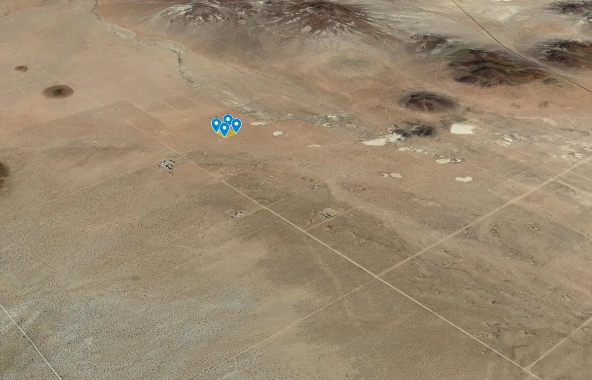 Decorative background for 2.58 Acres in Kern County, CA image 10
