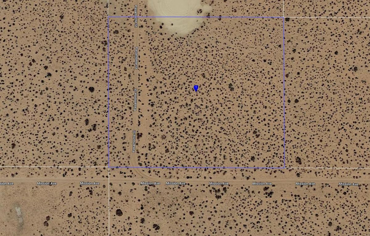 Decorative background for 2.58 Acres in Kern County, CA image 18