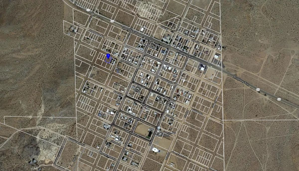 Decorative background for Rare Opportunity to own a piece of Historic Gold Rush Town, Johannesburg, Kern County, CA image 23