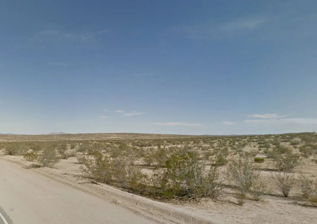 Decorative background for 0.21 Acre Residential lot in California City, Kern County, CA image 11