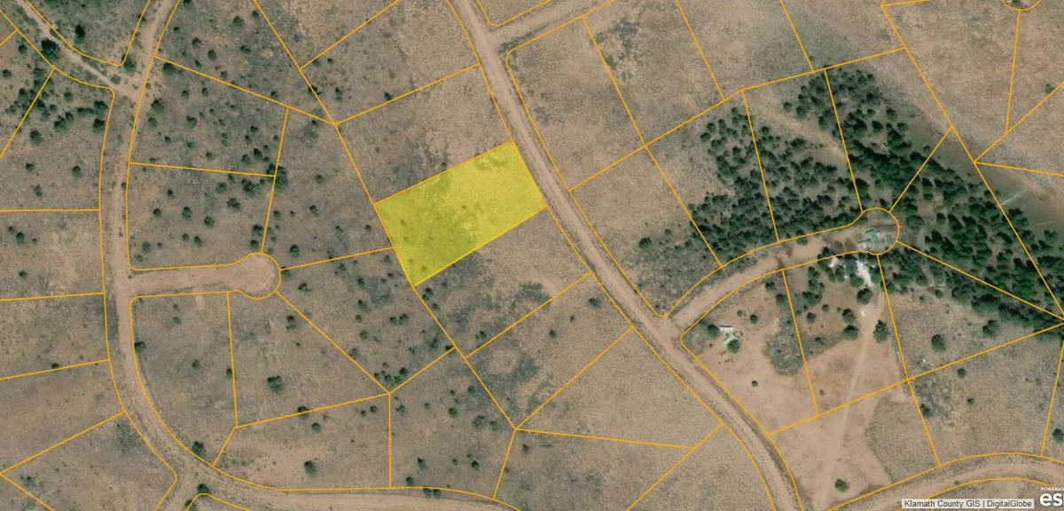 1.5 Acres in Oregon Pines Subdivision, Klamath County, OR - Image 2