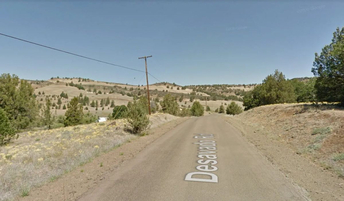 Decorative background for 1.02 Acres in KCRE Near the Klamath River, Siskiyou County, CA image 11