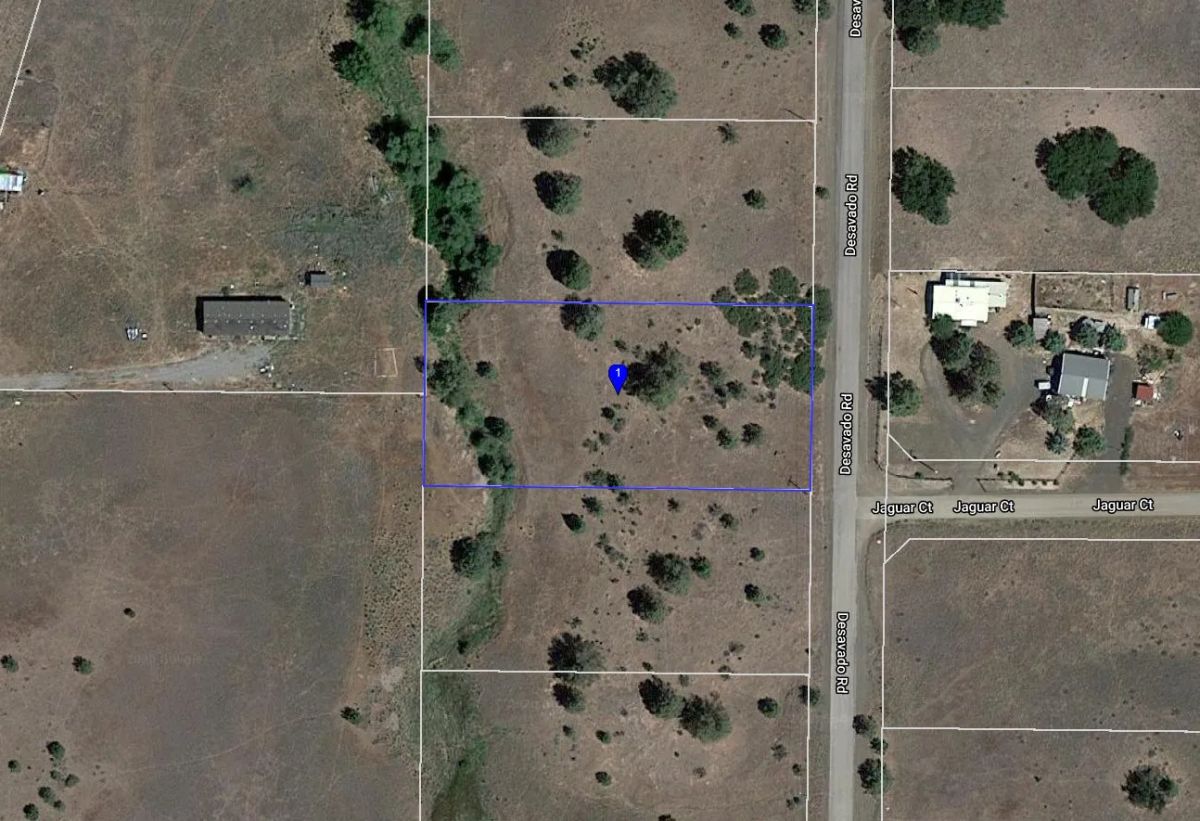 Decorative background for 1.02 Acres in KCRE Near the Klamath River, Siskiyou County, CA image 14