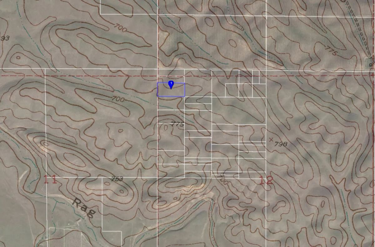 Decorative background for 4.73 Acres east of Delano in Kern County, CA image 9
