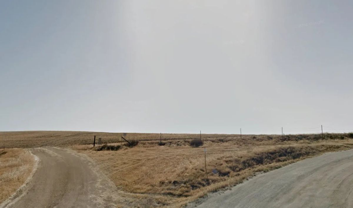 Decorative background for 4.73 Acres east of Delano in Kern County, CA image 15