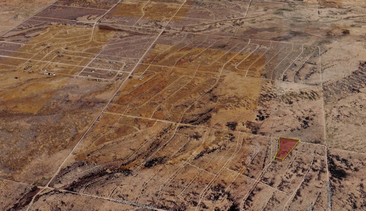 Decorative background for 2.48 Acres Across 6 Adjoining Lots – More Space, More Possibilities image 5