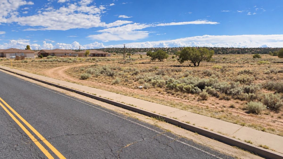 Decorative background for 1.2 Acres in Arizona Park Estates, Arizona – Room to Make It Yours! image 5