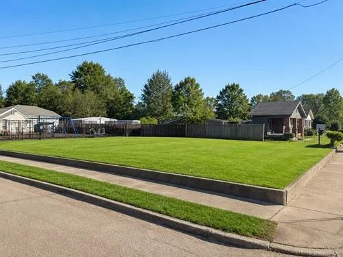 Decorative background for 0.15 Acres for Sale in Jackson, Mississippi image 15