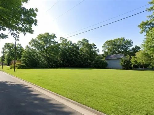 Decorative background for 0.17 Acres for Sale in Laurel, Mississippi image 5