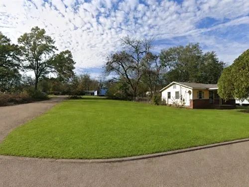 0.14 Acres for Sale in Jackson, Mississippi - Main image