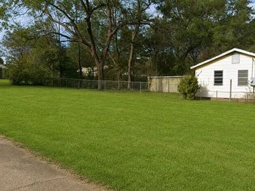 Decorative background for 0.14 Acres for Sale in Jackson, Mississippi image 14