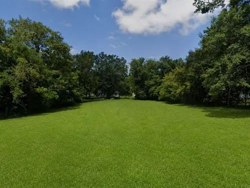 0.11 Acres for Sale in Laurel, Mississippi - Main image