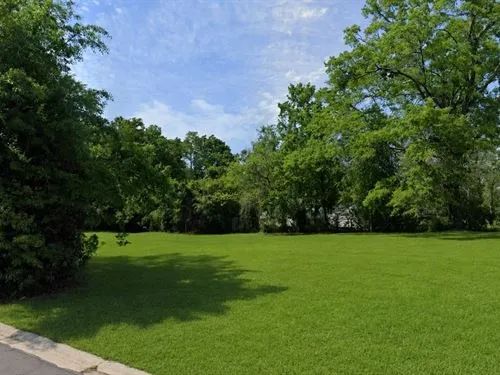 0.11 Acres for Sale in Laurel, Mississippi - Image 3