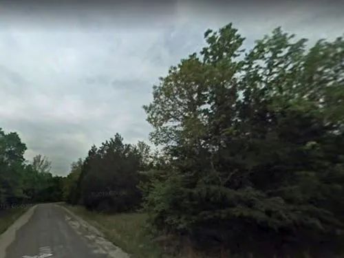 Decorative background for 0.42 Acres for Sale in Horseshoe Bend, Arkansas image 6