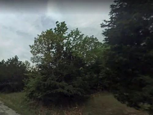 Decorative background for 0.42 Acres for Sale in Horseshoe Bend, Arkansas image 8