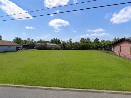 0.10 Acres for Sale in Canton, Mississippi - Image 3
