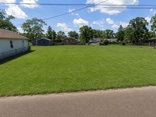 Decorative background for 0.10 Acres for Sale in Canton, Mississippi image 10