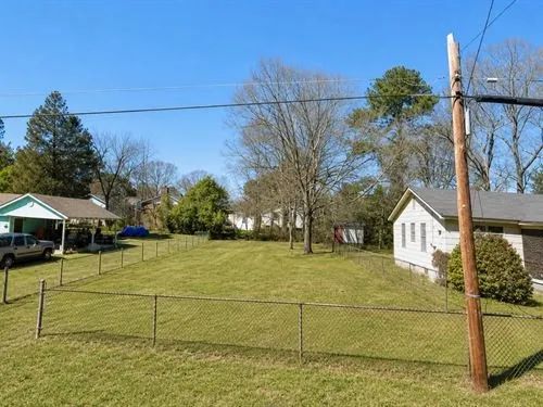 Decorative background for 0.14 Acres for Sale in Jackson, Mississippi image 7