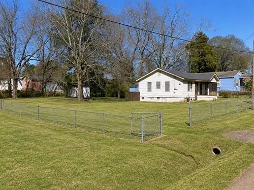 Decorative background for 0.14 Acres for Sale in Jackson, Mississippi image 9