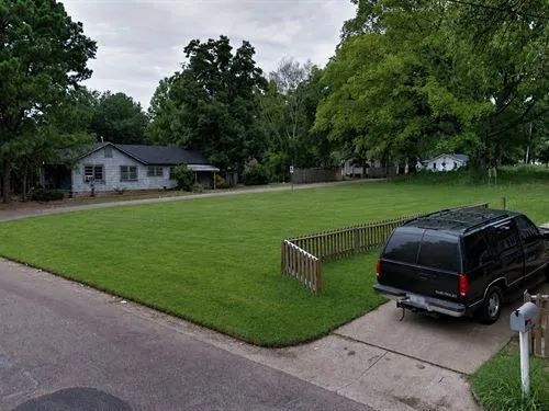 Decorative background for 0.14 Acres for Sale in Jackson, Mississippi image 9