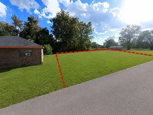 Decorative background for 0.10 Acres for Sale in Clarksdale, Mississippi image 5
