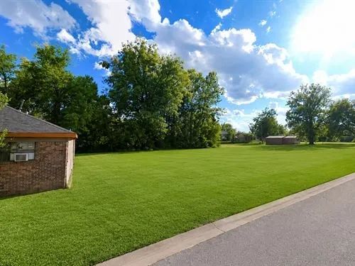 Decorative background for 0.10 Acres for Sale in Clarksdale, Mississippi image 15