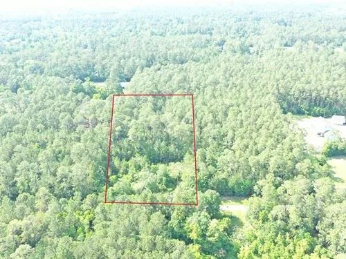 1.89 Acres for Sale in Pearlington, Mississippi - Main image