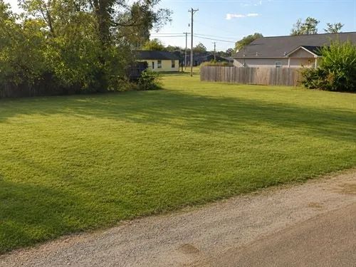Decorative background for 0.1 Acres for Sale in Clarksdale, Mississippi image 14