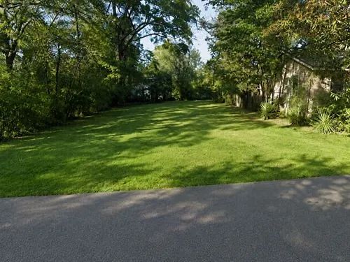 Decorative background for 0.10 Acres for Sale in Jackson, Mississippi image 15