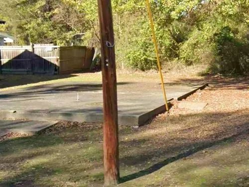Decorative background for 0.1 Acres for Sale in Jackson, Mississippi image 12