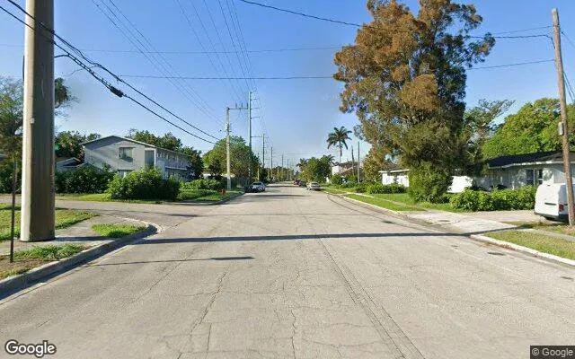 Decorative background for 0.16 Acres in Canal Point - Palm Beach County, FL image 5