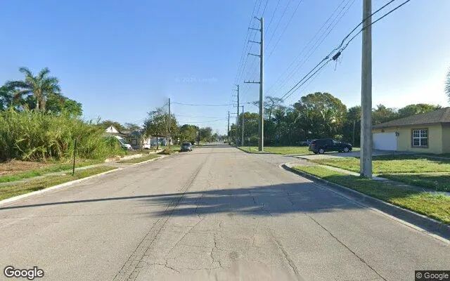 Decorative background for 0.16 Acres in Canal Point - Palm Beach County, FL image 6
