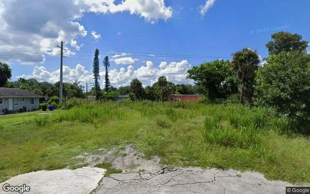 0.17 Acres in Fort Myers - Lee County, FL - Image 4