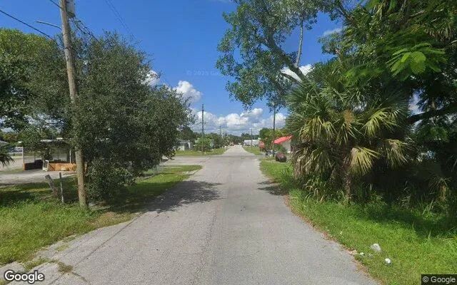 Decorative background for 0.17 Acres in Fort Myers - Lee County, FL image 6