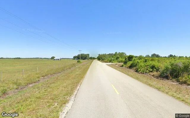 Decorative background for 0.26 Acres in Lorida - Highlands County, FL image 5