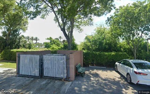 0.1 Acres in Lake Worth - Palm Beach County, FL - Image 4