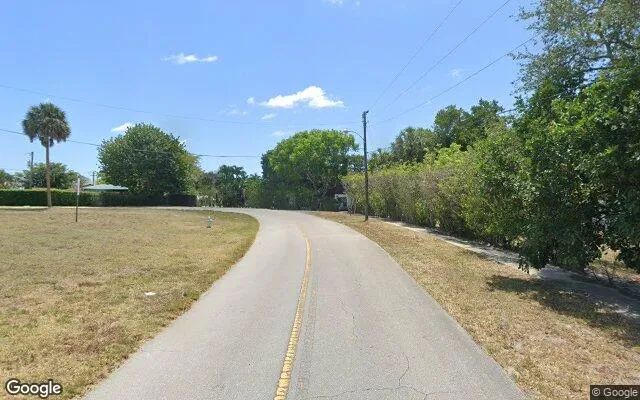 Decorative background for 1.14 Acres in Boca Raton - Palm Beach County, FL image 6