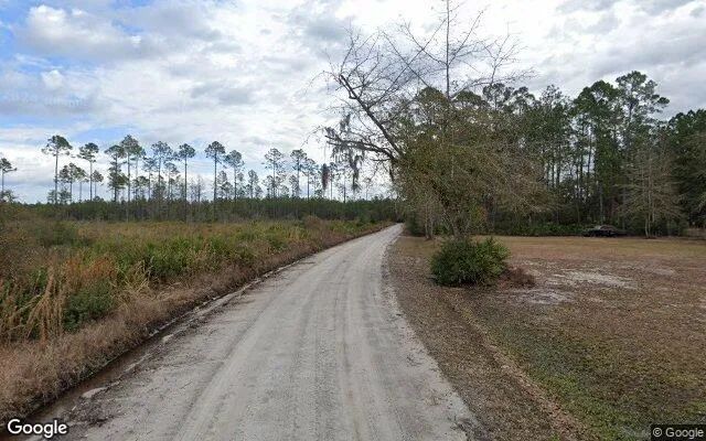 Decorative background for 0.64 Acres in Bryceville - Nassau County, FL image 5