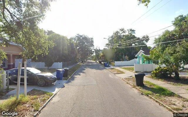Decorative background for 0.1 Acres in Saint Petersburg - Pinellas County, FL image 6