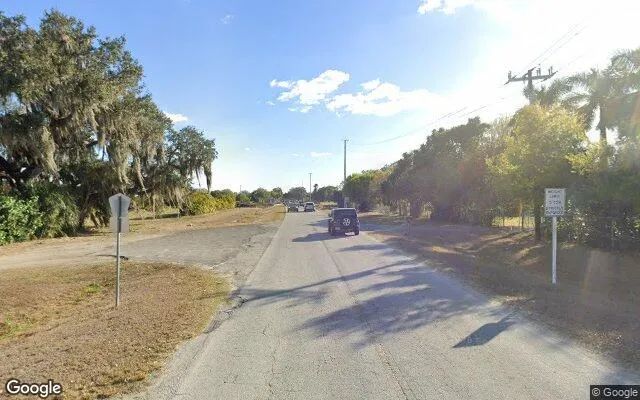 Decorative background for 0.55 Acres in Labelle - Hendry County, FL image 6
