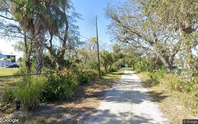 Decorative background for 0.23 Acres in Osprey - Sarasota County, FL image 5